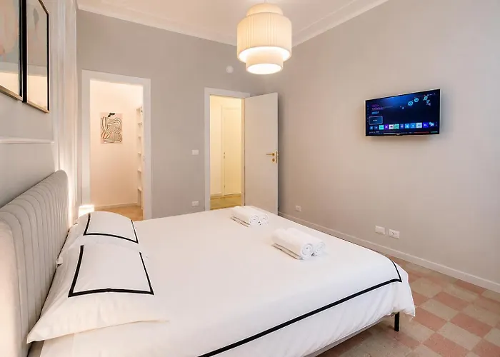 Golden Retreat Rom